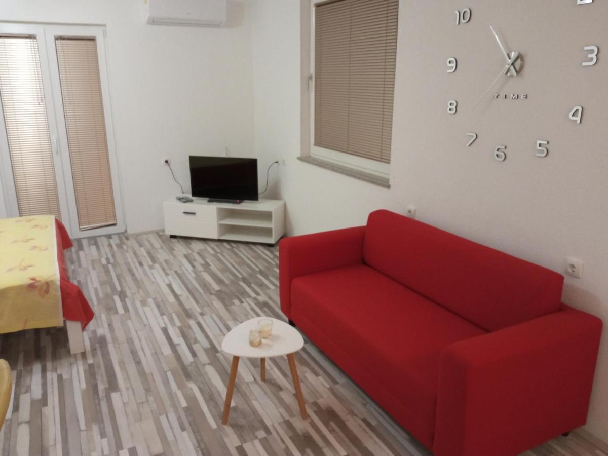Studio Apartman Matkovic Imotski Exterior photo