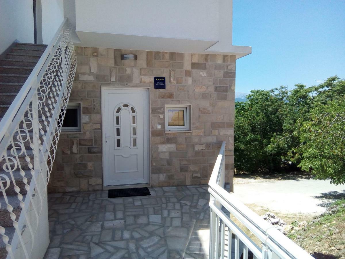 Studio Apartman Matkovic Imotski Exterior photo